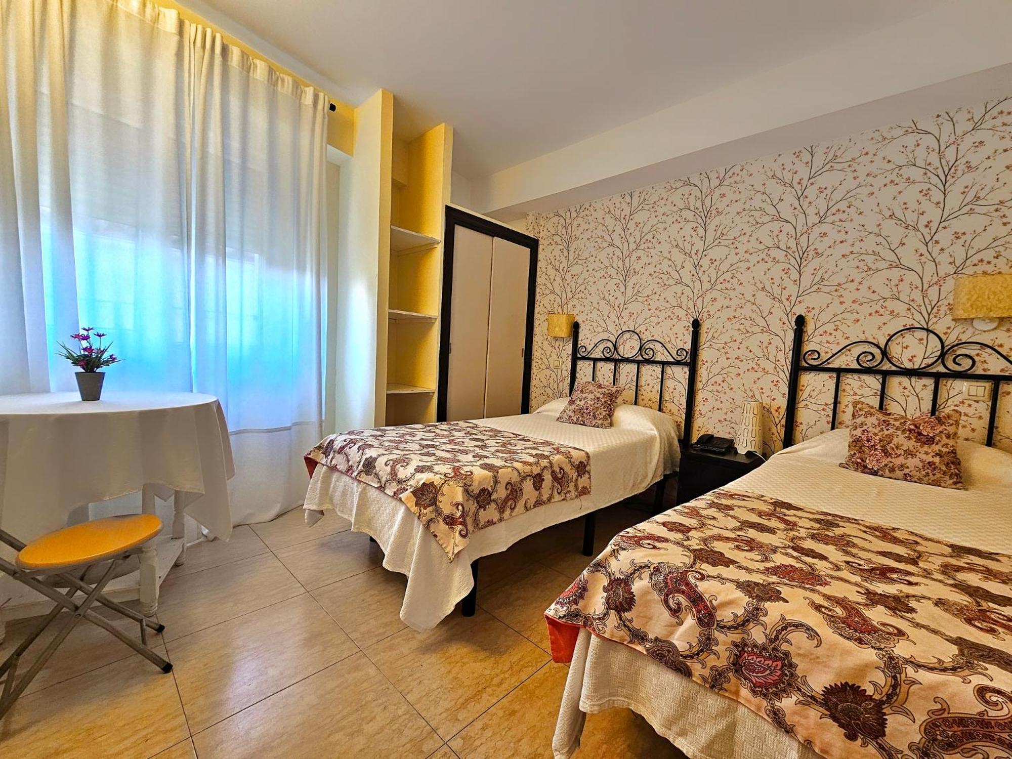 Hostal Mainz 彼德拉拉韦斯 外观 照片